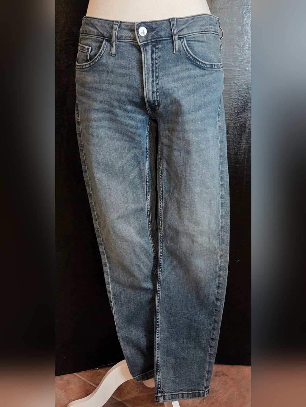 Vintage Calvin Klein Slim Boyfriend Jeans | Low Rise Straight Leg | Size 6